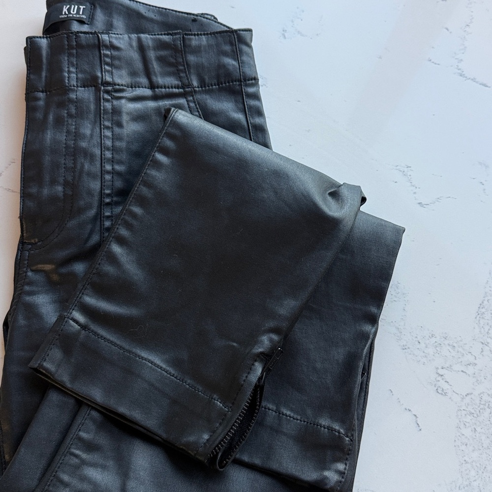 Kut From the Kloth Faux Leather Pants Women's Size 2 Black Color Straight Leg - Picture 11 of 11